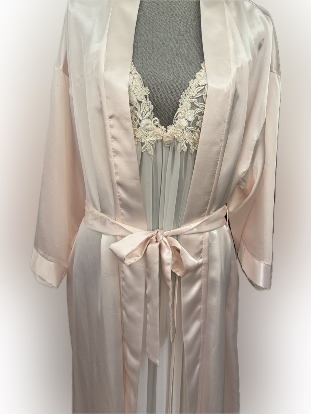 Powder Pink Long Satin Robe Elegant Tie-Waist Perfect for Bride L/XL